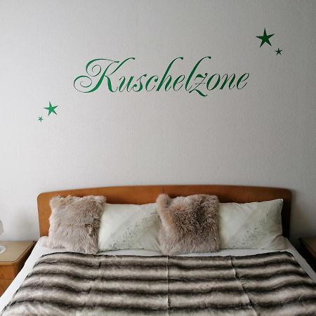 Ferienhaus Eifelmomente เกโรลชไตน์ ภายนอก รูปภาพ