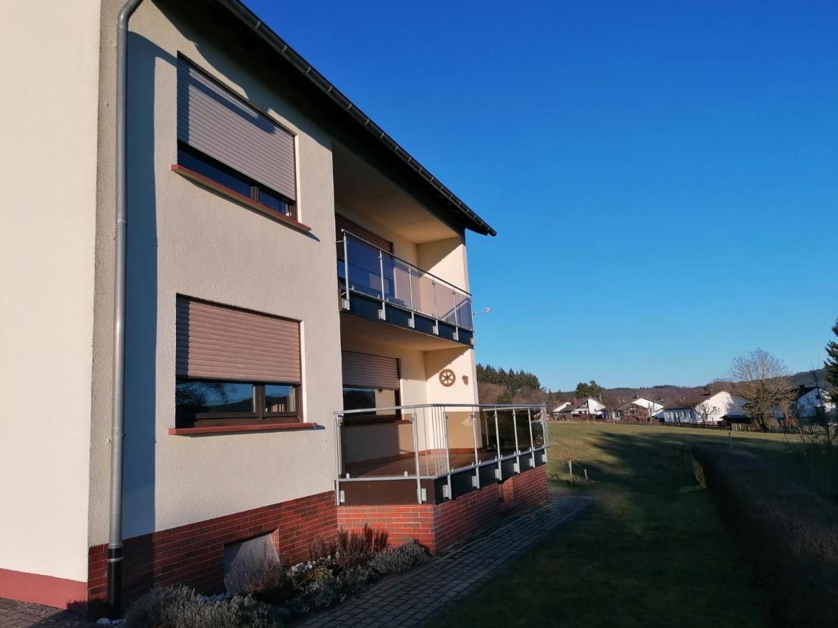 Ferienhaus Eifelmomente เกโรลชไตน์ ภายนอก รูปภาพ